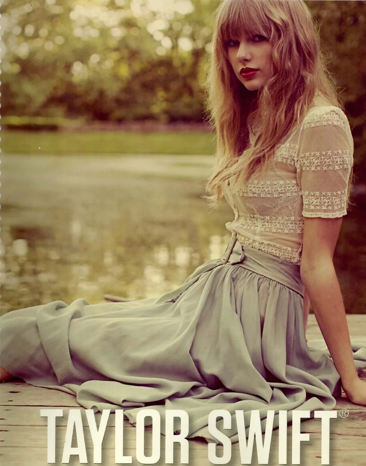 Taylor swift t me. Taylor swift. taylor swift &quot;red, cd&quot;. taylor swift red photoshoot. тейлор свифт фотосессии 2025.