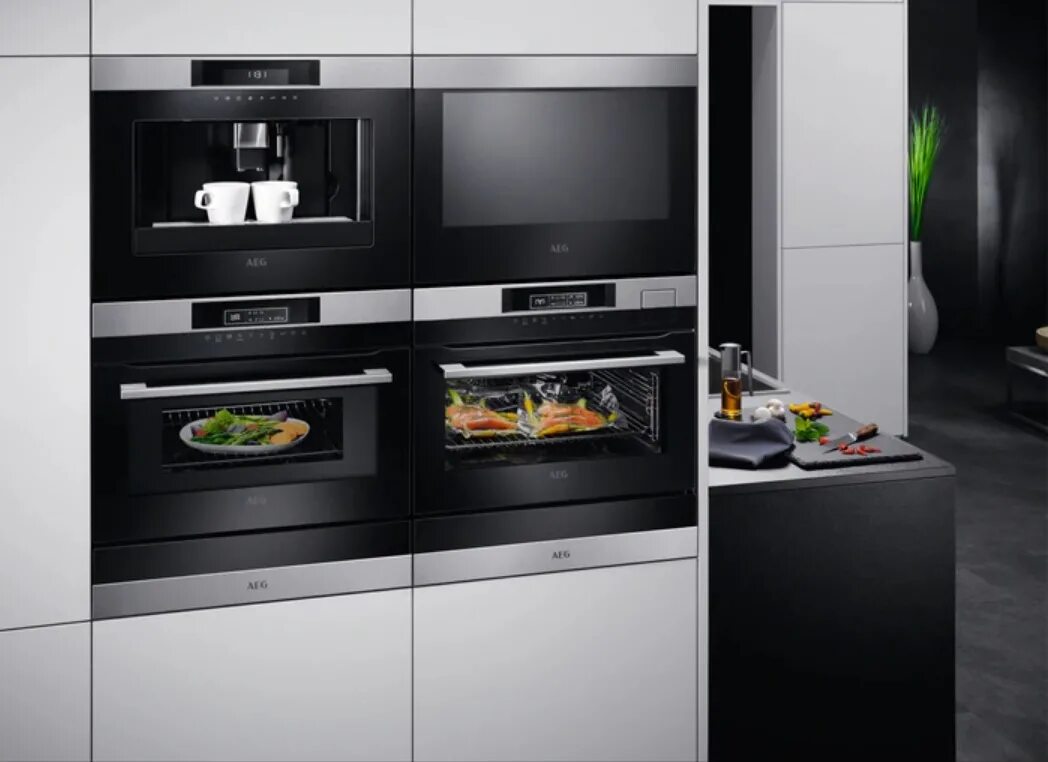 Встроенная техника для кухни рейтинг производителей. AEG kdk911424t. AEG kdk911423 (t). Встраиваемый подогреватель для посуды AEG kde911424b. Кофемашина AEG встраиваемая.