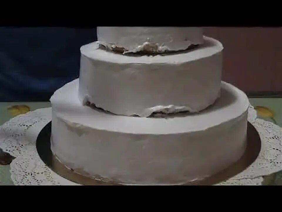 Многоярусный торт сборка. Выравнивание торта молочная девочка. Сборка двухъярусного торта я тортодел. Видео сборки торта. Видео сборки торта.