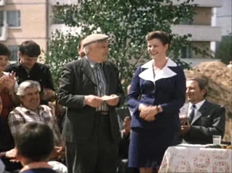 4 белые росы. Белые росы фильм 1983 михаил кокшенов. белые росы тимофей. белые росы фильм 1983 хорохорина. белые росы фильм 1983 кадры.