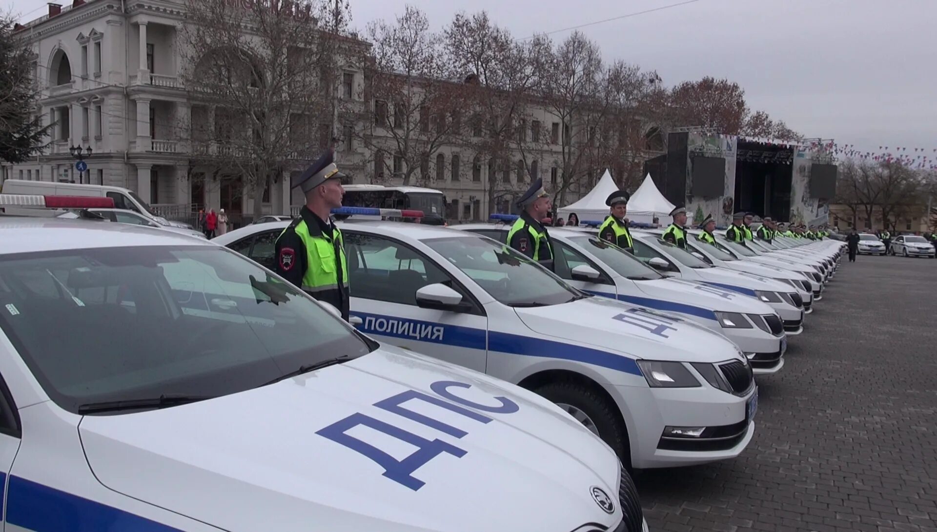 Тойота приус гибдд крым. Дпс крым. Гаи севастополь. Александр гаи севастополь. Госавтоинспекция севастополь.