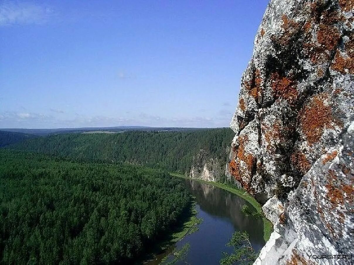 Чусовая река россии. Уральские горы Пермский край Чусовая. Горы Урала Чусовой. Уральские горы река Чусовая. Чусовой горы Уральские.