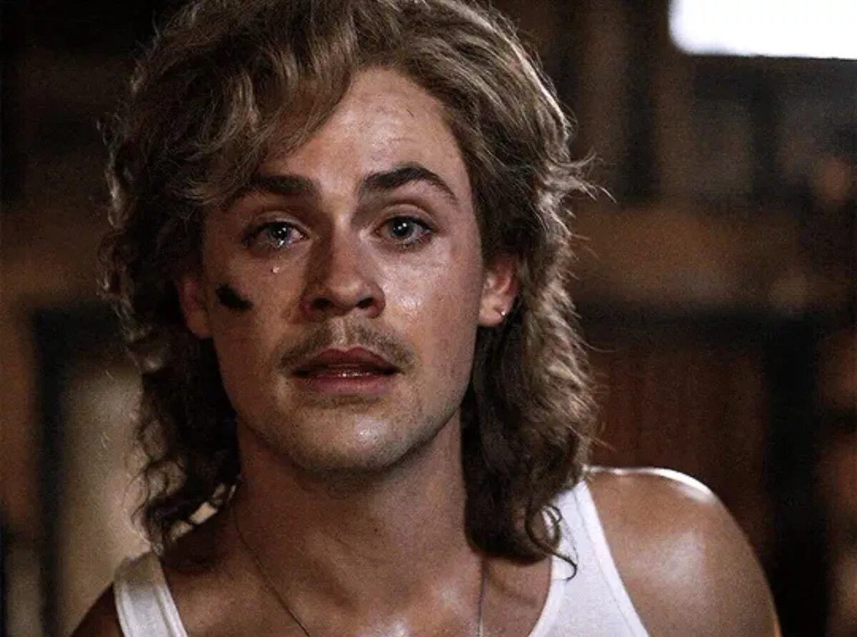 Dacre montgomery stranger things. Билли запка молодой. Билли харгроув очень странные дела. Билли харгроув биография. Билли харгроув биография.