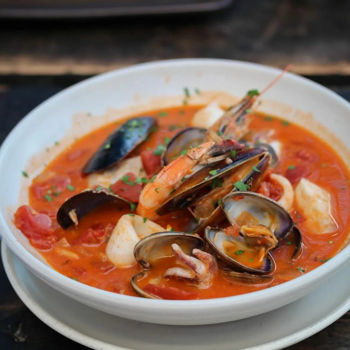 Буйабес это. Французский буйабес. Буйабес-империал. Французский буйабес. Рыбный суп буйабес.