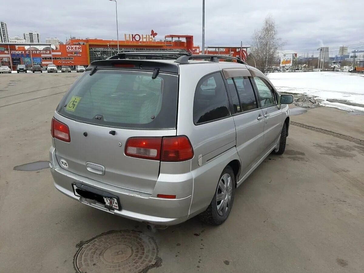 Либерти 2001 года. Ниссан Либерти 2001. Nissan Liberty 2001. Nissan Liberty, 2001 г.. Nissan Liberty 2001 передний.