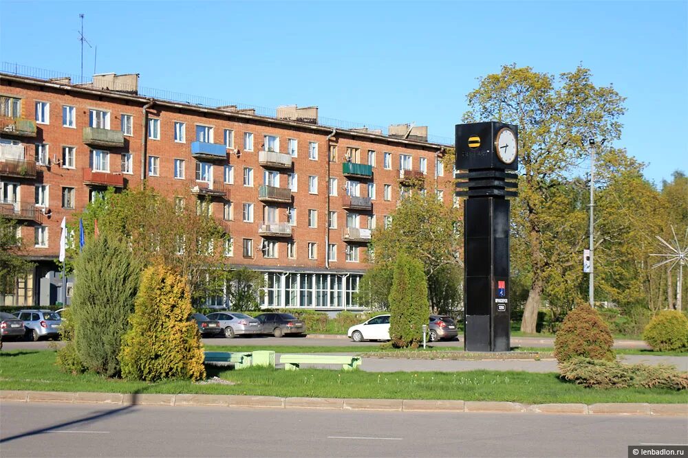 приозерск площадь города. приозерск центральная площадь ленина. площадь ленина приозерск зимой. приозерск памятник ленину. приозерск центр города.