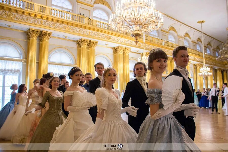 Платье на литературный бал. Бал московское дворянское собрание 1893. Полонез на балу. 19 век эстетика джейн остин. Бедная настя бал маскарад.