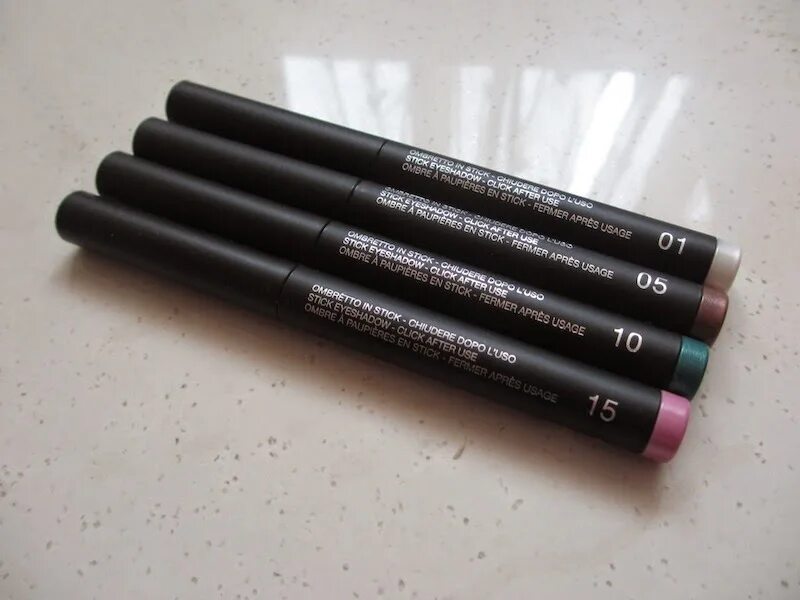 Kiko Milano тени-карандаш long lasting Stick Eyeshadow 52. Kiko long lasting Eyeshadow Stick свотчи. Kiko lasting Stick. Карандаш тени для глаз Kiko Rosy Brown.