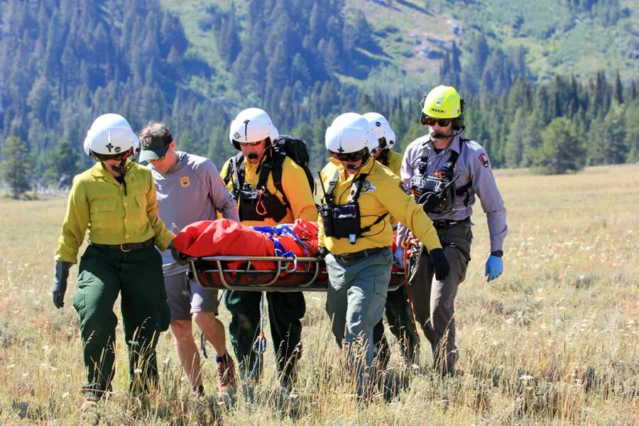 Rescue operations. Парк йеллоустоун ранчо. search and rescue. монтджон рескью.