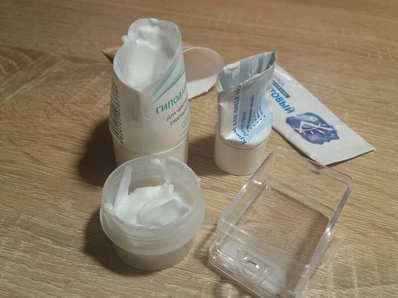 Содержимое тюбика. Роскосмос женщина крем. Тюбик зубной пасты. Содержимое тюбика. Микроклизма микролакс для детей 6 лет.