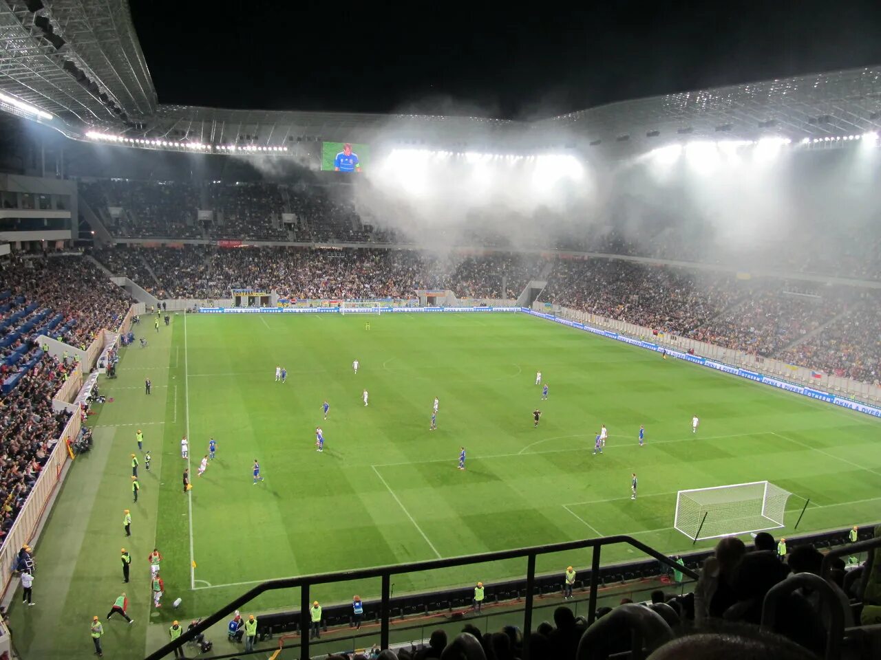 Стадион арена львов. Стадион Львов Арена. Arena Lviv Львов Украина футбольный стадион. Львов Арена евро 2012. Арена Львов фото.