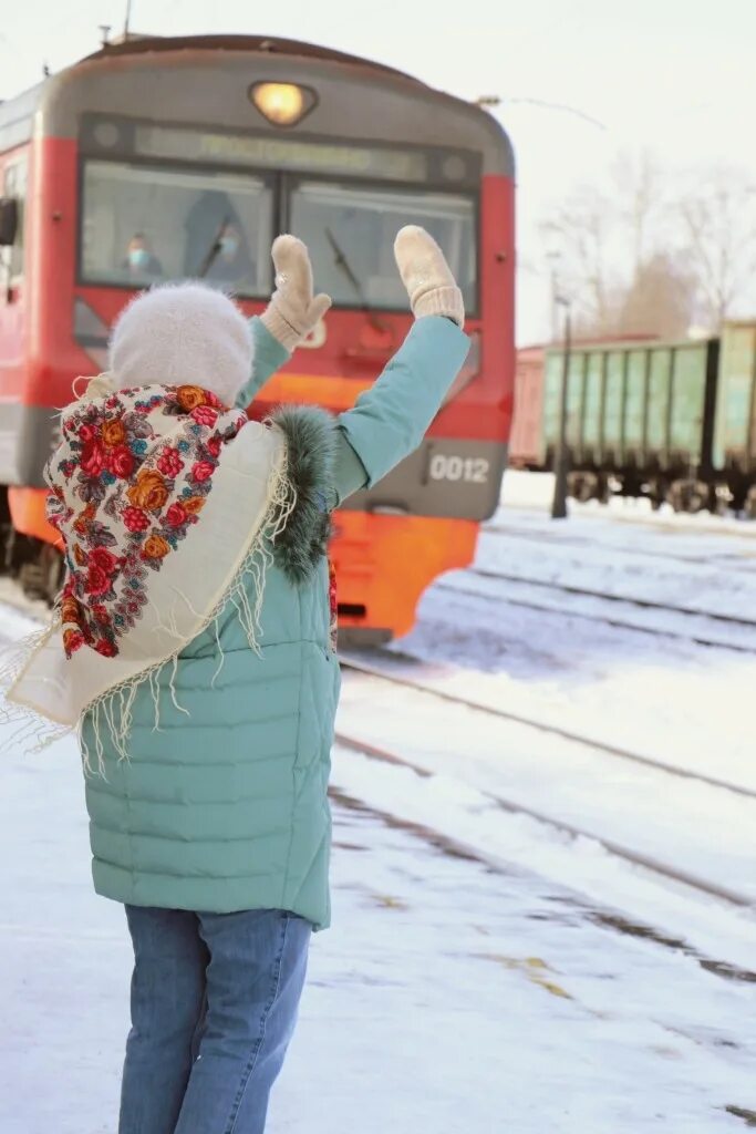 Новогодний поезд. Ретро поезд нижний арзамас. Туристический ретропоезд. Ретро поезд нижний новгород. Туристический поезд из нижнего новгорода.