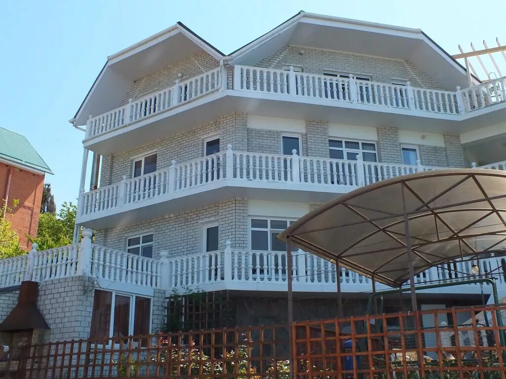 ). лазаревское дом 10. лазаревское дом 10.