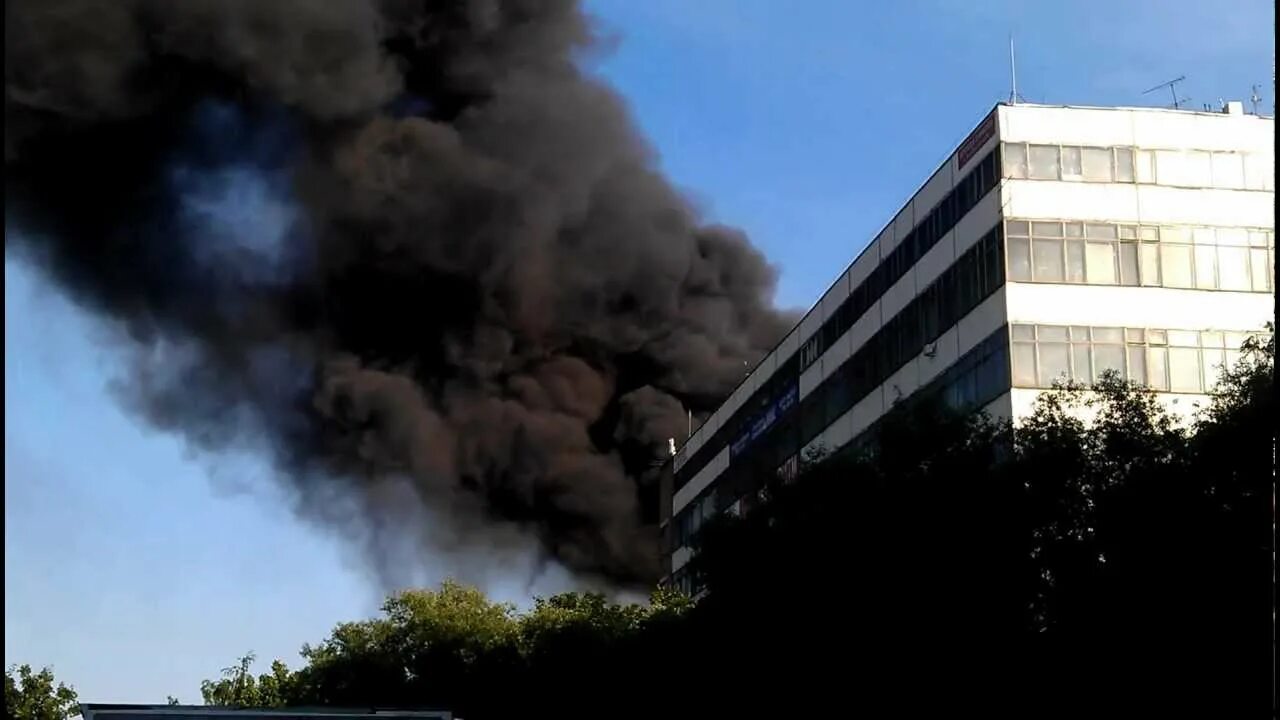 Дмитровск пожар. Пожар Дмитровское шоссе. Пожар Дмитровское шоссе сейчас. Пожар Дмитровское шоссе 66. Пожар Рио 2017 Дмитровка.