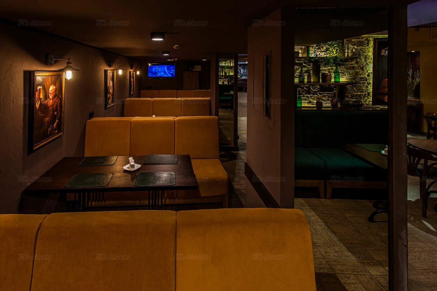 Машина пивбар спб. Паб ленинский. Бирвария магазин пива москва. Brewers hammer паб. Джон донн таганская.