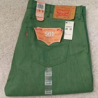 Levis зеленые