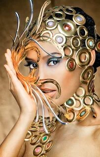 Es de destacar que Taís ha liderado campañas publicitarias y ha sido elegid...