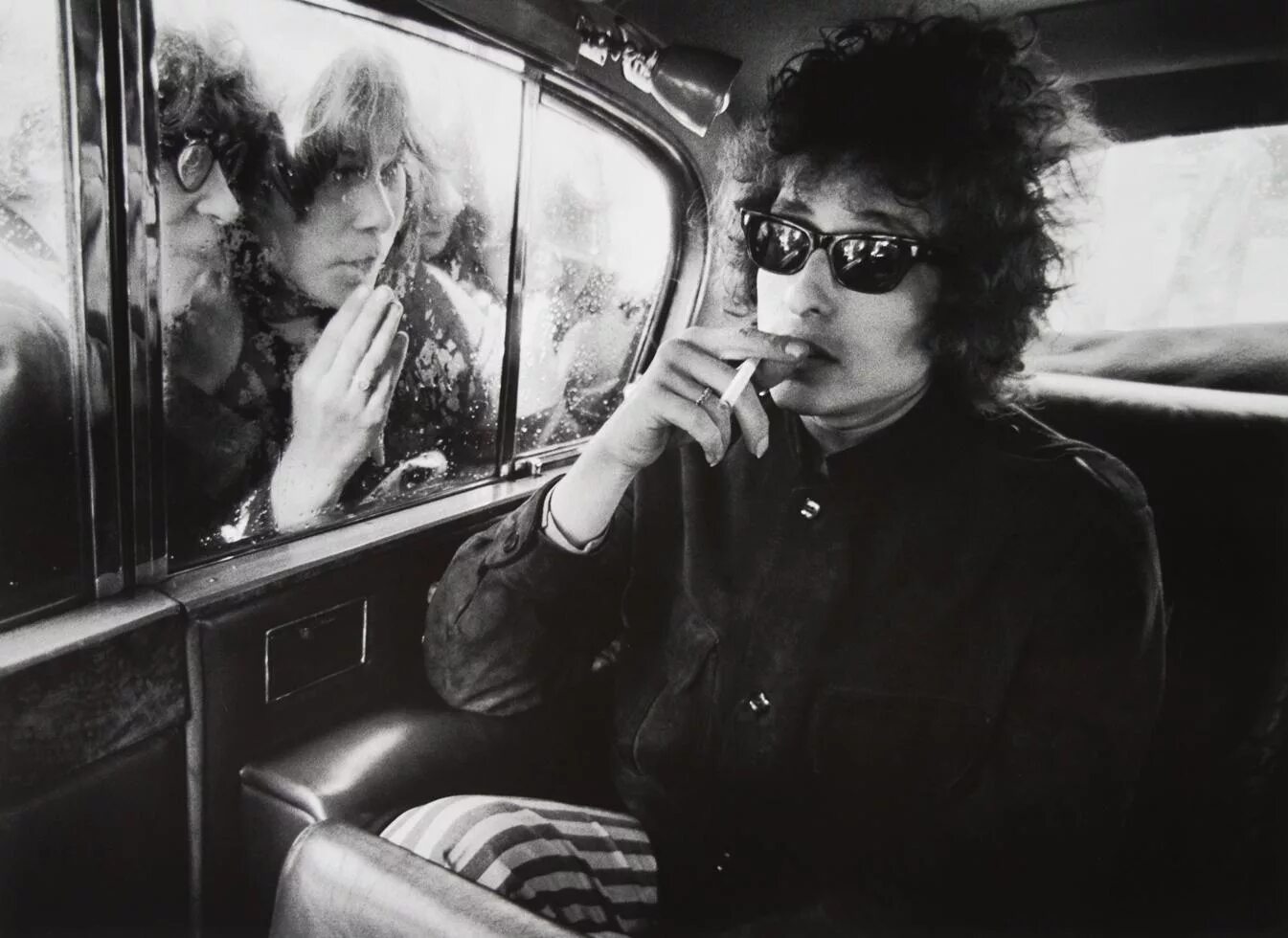 Bob must really the heating fix. Боб дилан. dylan 1966. bob dylan in 1966. боб дилан в очках.