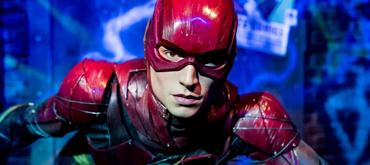 4 флеша теория большого взрыва. Big flash. Супермен улыбка. Флэш фильм 2023. Эзра миллер флэш.