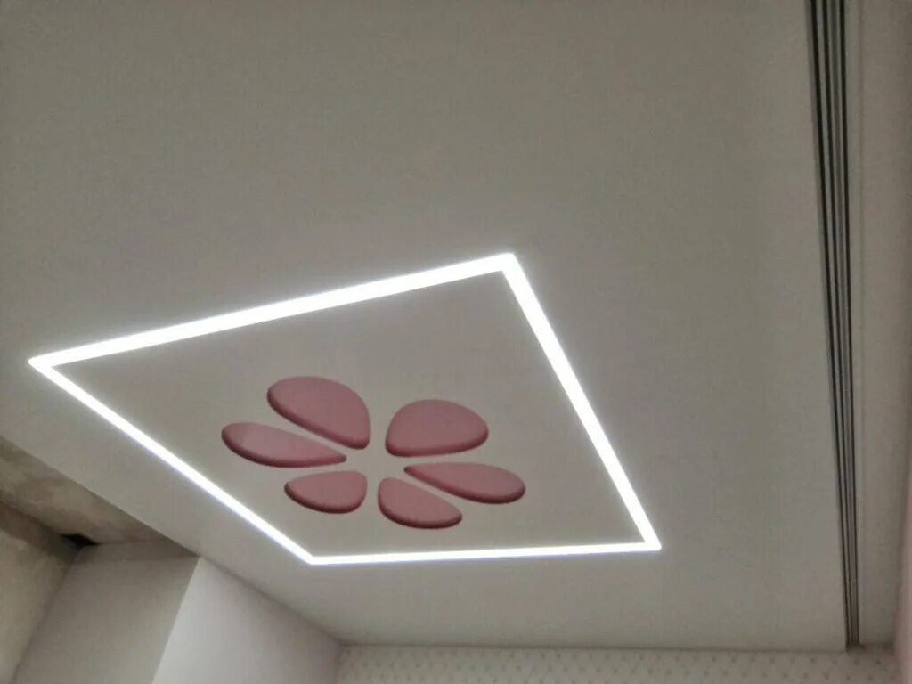 натяжные потолки каменск-уральский евгений. радуга натяжные потолки каменск-уральский. потолки двойного уровня фотопечать. студия натяжных потолков вывеска. натяжные потолки каменск уральский.