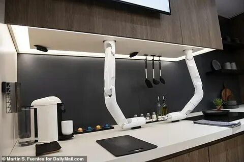 Кухонный робот kitchenbot