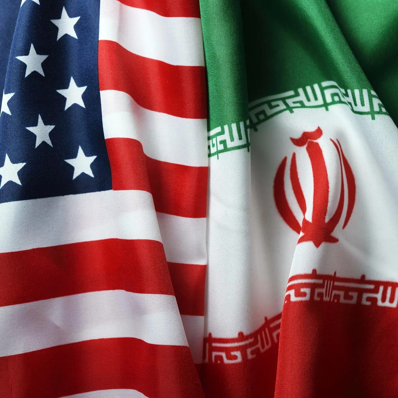 Иран против россии. Санкции США Иран. Иран США. Ирано-американские отношения. Иран против США.