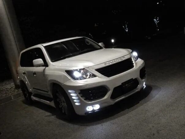 Invader invader speed up. Лексус 570 инвайдер. инвайдер 570 тойота. invader машина производитель.
