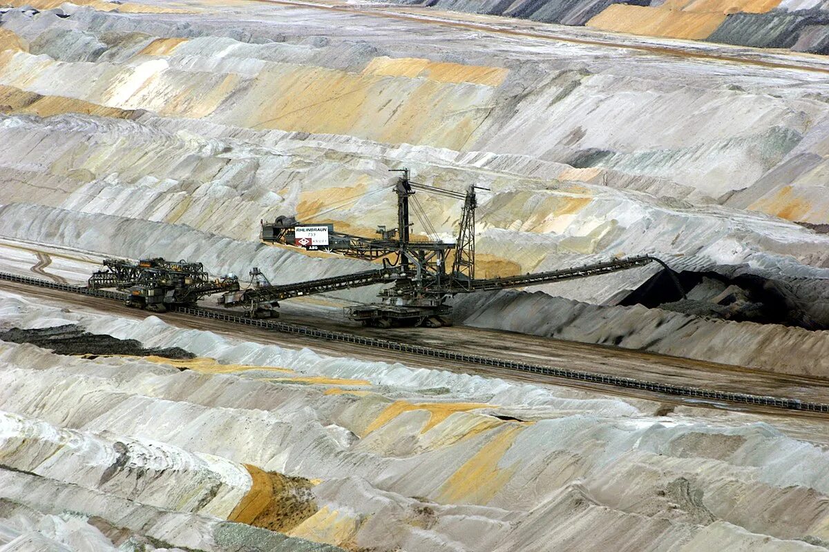 Майнинг логотип. Горные работы. Wiki mining. Медный рудник эскондида чили. Золотой рудник в австралии.