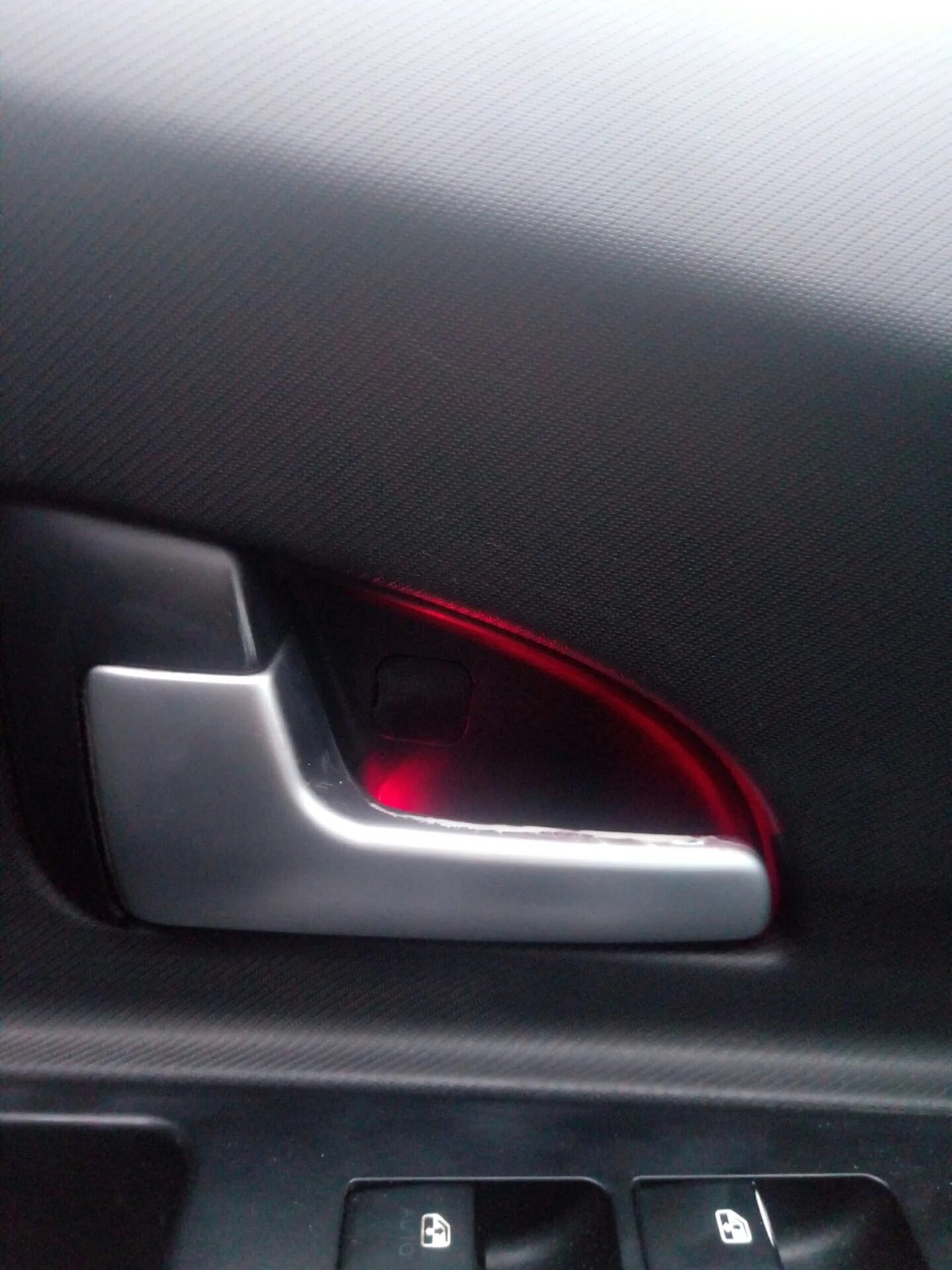 Подсветка ручек мазда 3 бк. Подсветка ручек дверей lexus gs300. Подсветка внутренних ручек. Подсветка внутренних ручек авто. Подсветка ручек бмв е90.