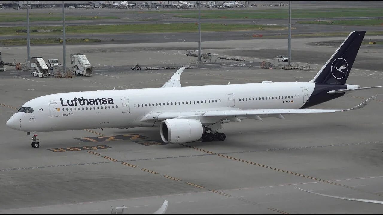 Airbus a350 аэрофлот. Аэробус а350. Airbus a350-1000 qatar airways. Аэробус а350-800. Аэробус а350.