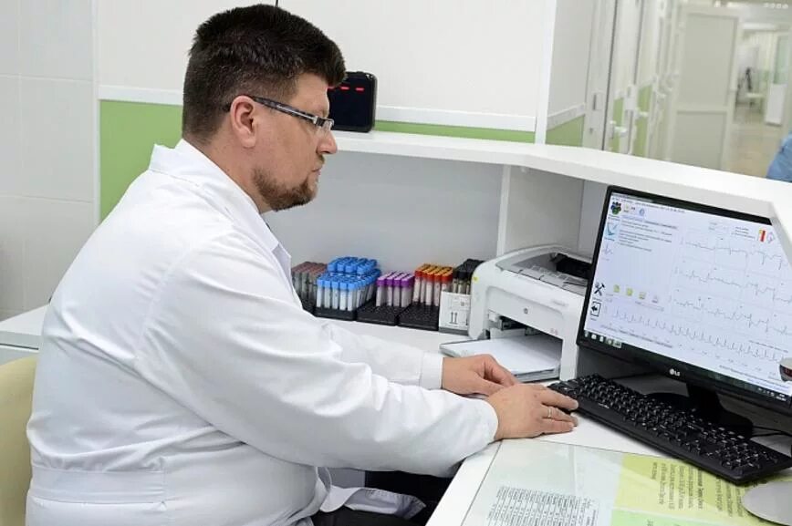 Областная больница киров кардиология. Врачи областной больницы 1 окб 1. Перетягин андрей анатольевич киров. Киров кардиолог исаков александр. Перетягин андрей анатольевич киров кардиолог.