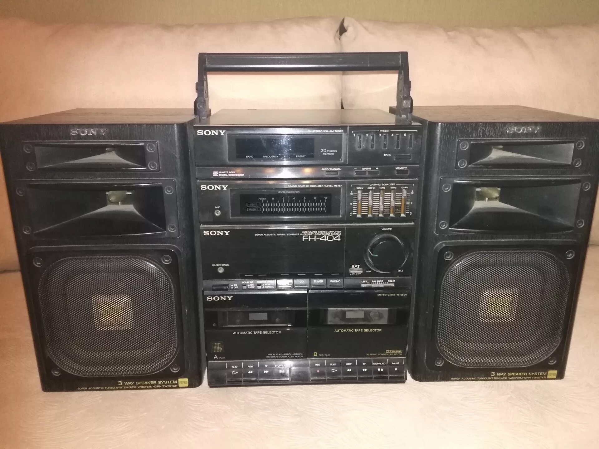 Компакт кассета sony. Sony fn. Sony fn. Sony cd 90 кассета. Кассета sony скан.