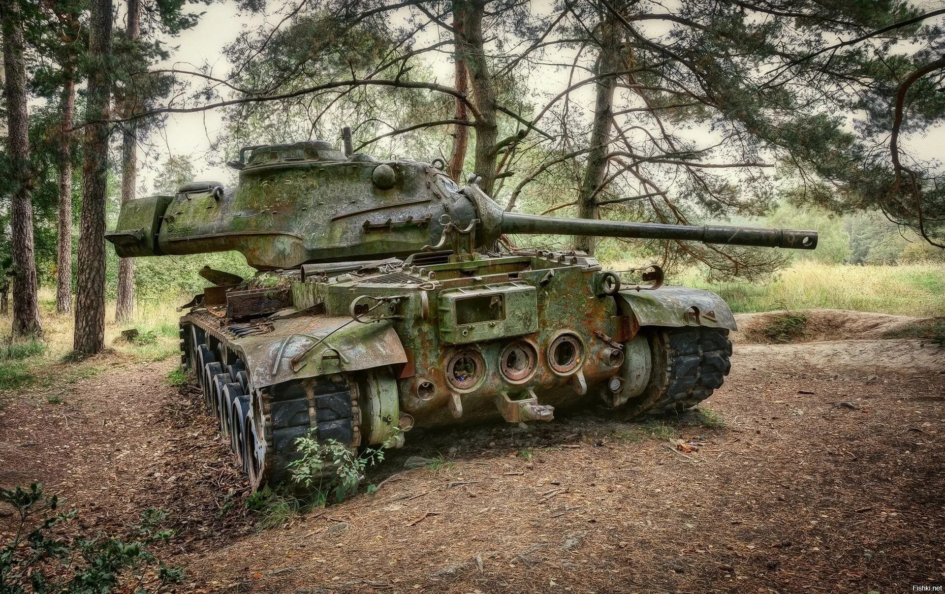 Остов техники. M47 Patton. Танк т34. Заброшеные танки второй мировой. Заброшеные с 2 мировой танки.