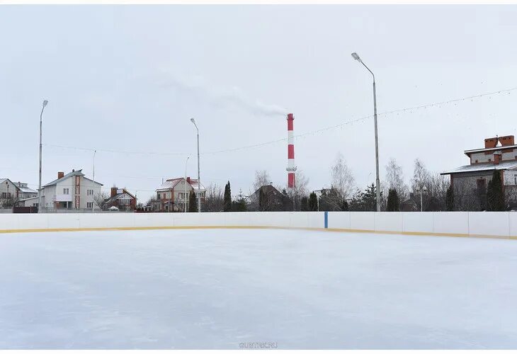 Железный каток губкин. Дс кристалл губкин каток. каток губкин. новый каток в губкинском. губкинский каток под открытым небом 9 мкр.