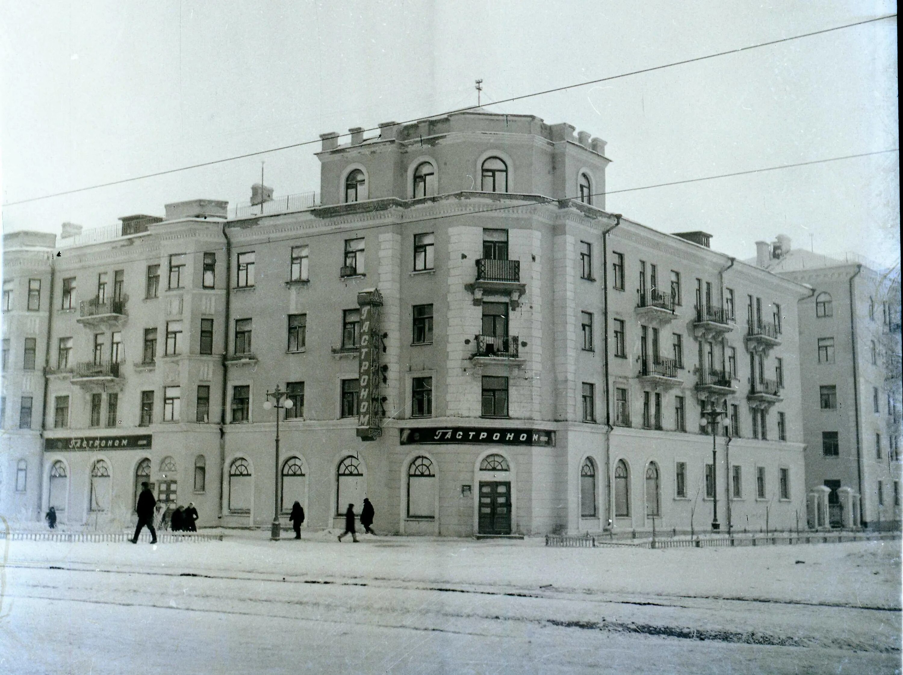 Самара Куйбышев улица Победы. Сталинская архитектура Безымянка Самара. Улица Победы 104 Безымянка в Самаре. Екатеринбург ул Победы 45. Победа куйбышева