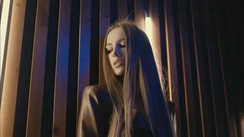 Песня кайфую без тебя