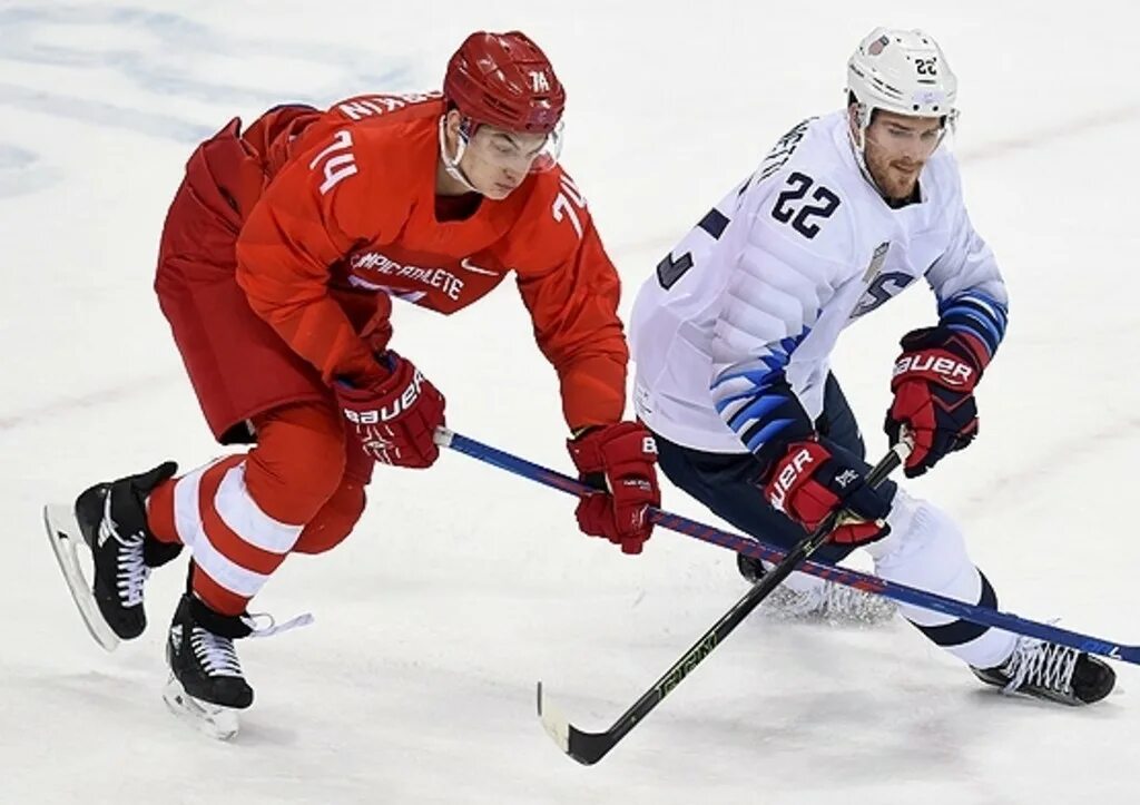 Сайт российский хоккей. Спортсмены хоккеисты. Картинки спортсменов хоккеистов. Хоккей с шайбой на зимних Олимпийских играх 2018.