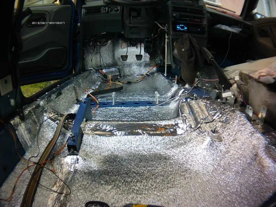Шумоизоляция ваз 2109. Шумка пола ваз 2110 заводская. Заводская шумоизоляция ваз 2110. Заводская шумоизоляция ваз 2114. Шумоизоляция ваз 2115.