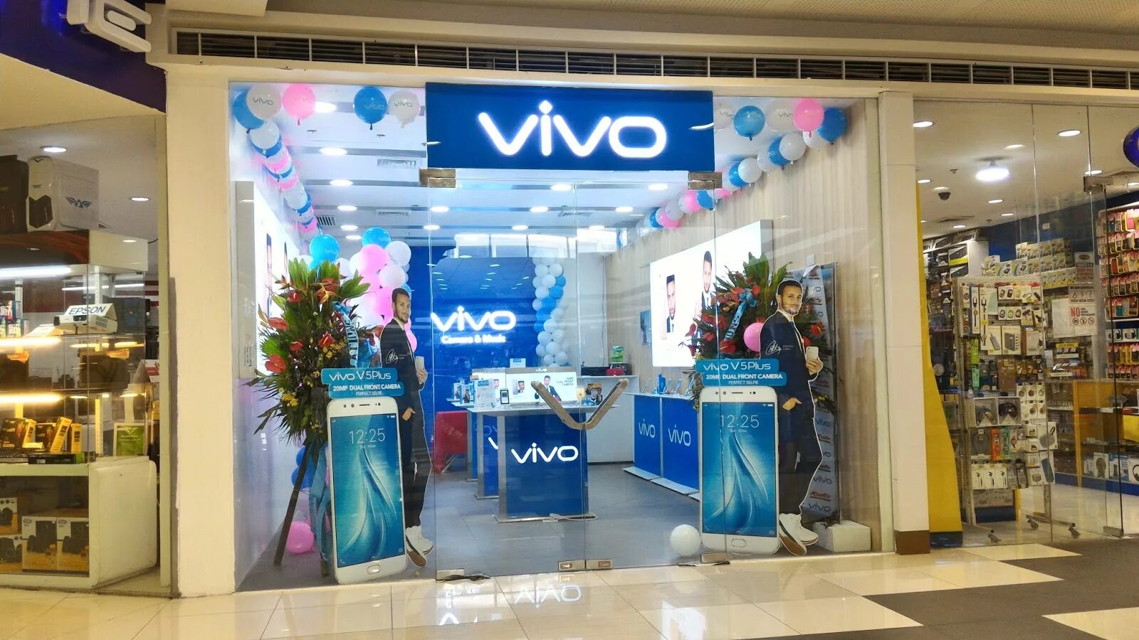 Открыть vivo. Магазин vivo. Магазин vivo в Москве. Стор vivo. Магазин Виво Волгоград.