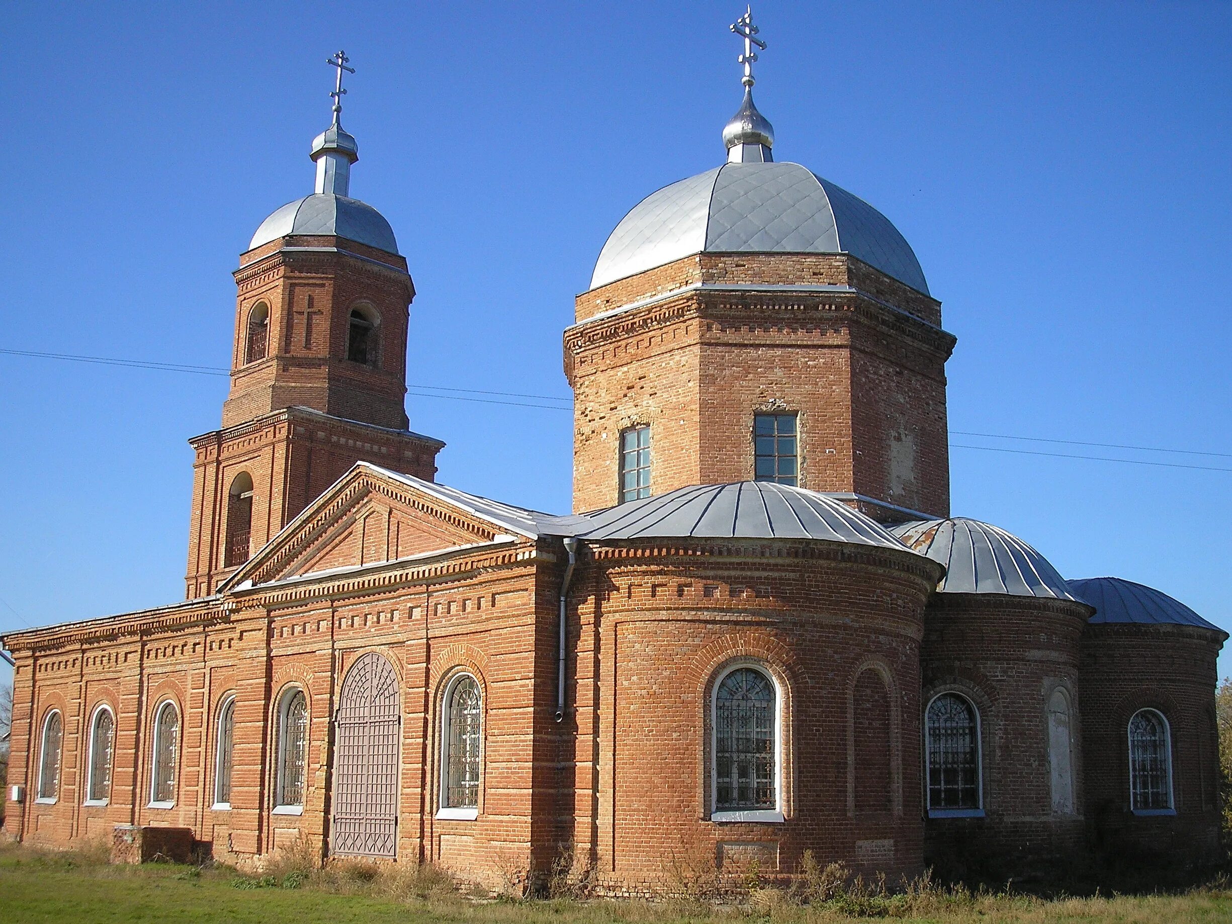 Свято троицкий храм село