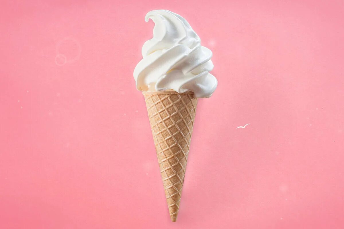 Мороженки 2. Мороженое рожок. Мороженое в вафельном рожке. Мягкое мороженое в рожке. Пломбир в рожке.