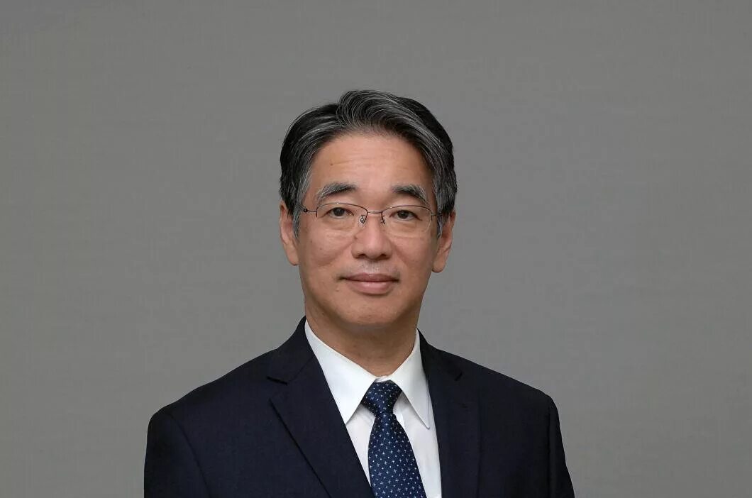 Японский посол. Тоёхиса Кодзуки. Посол Японии Тоехиса. Посол Кодзуки. Тоехиса Кодзуки посол.