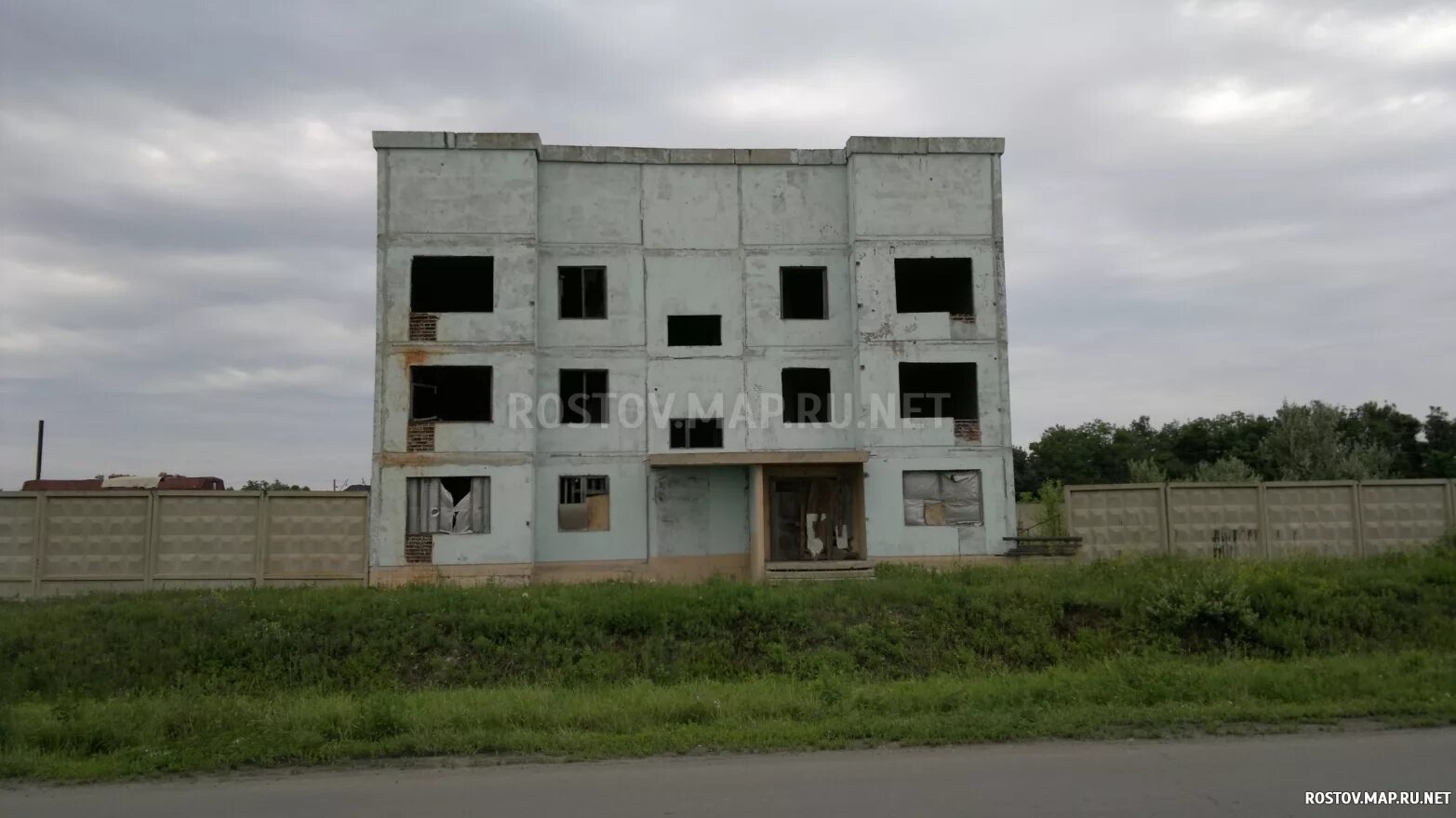 Погода зверево ростовская область на 3 дня. Летний кинотеатр зверево. старые фото зверево ростовской области. зверево ростов дк. город зверево в прошлом.