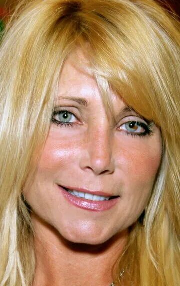 Pamela bach