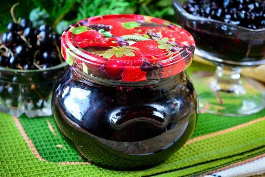 Смородиной джем рецепт на зиму. Конфитюр черная смородина. конфитюр &quot;черная смородина с яблоком п&quot;. смородиновый джем. смородиновое варенье.