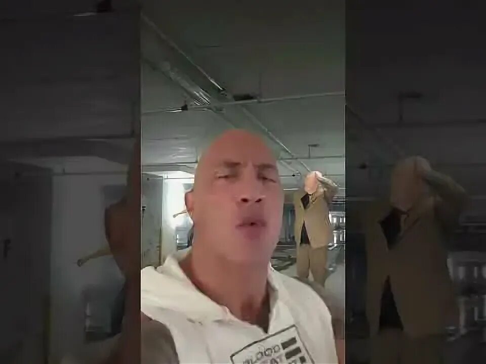 Dwayne the rock johnson. Скала мем рэп. Скала рэп. Скала поет песню. Скала читает рэп.