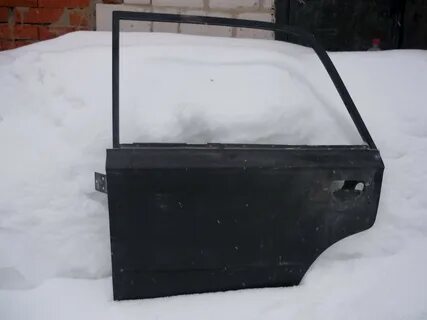 Задняя дверь ваз 2106