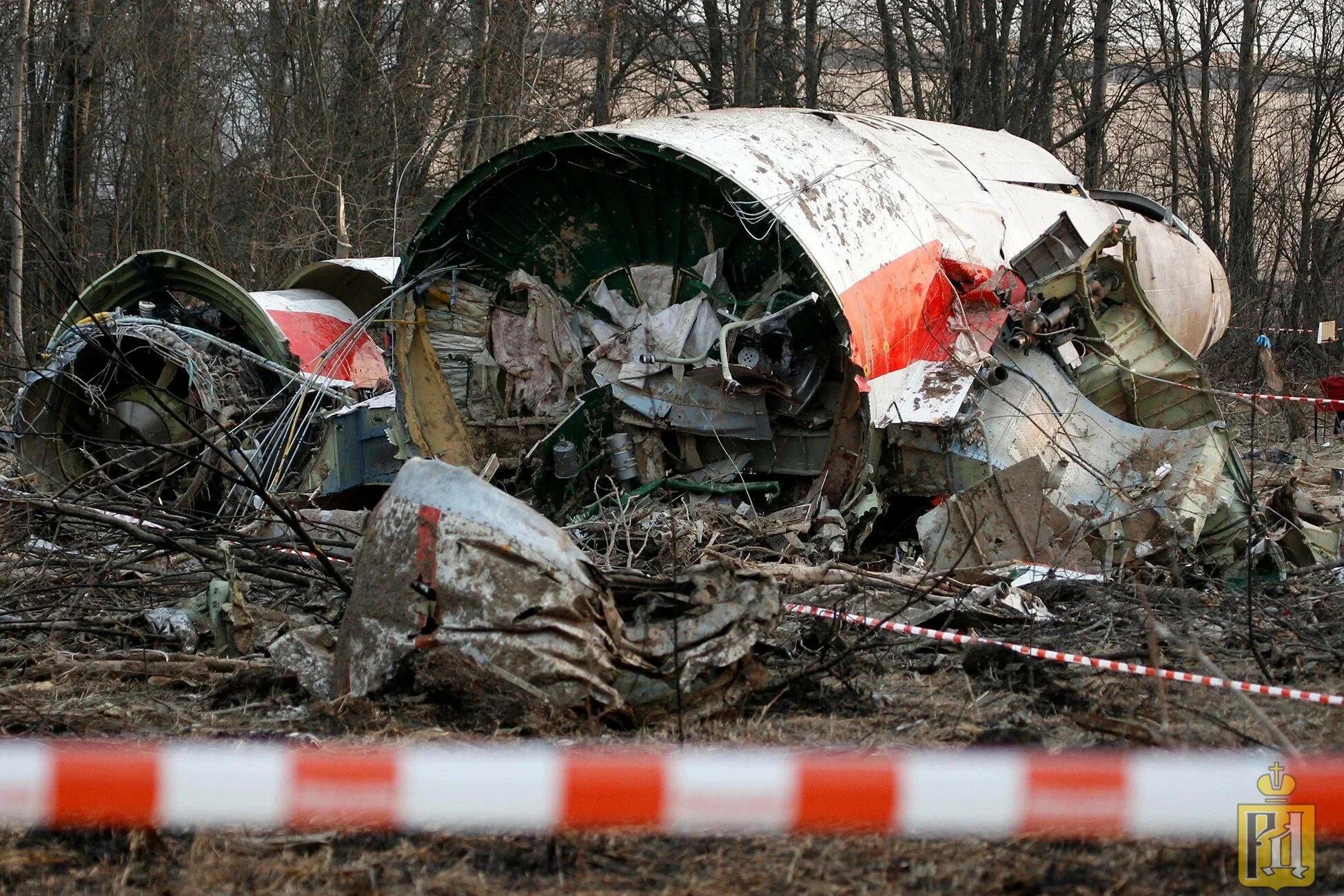 Катастрофа польского ту-154 под Смоленском. Катастрофа ту-154 в Смоленске. Смоленск ту-154м Лех Качиньский. Смоленск ту 154 тело Качиньского. Авиакатастрофа 2010