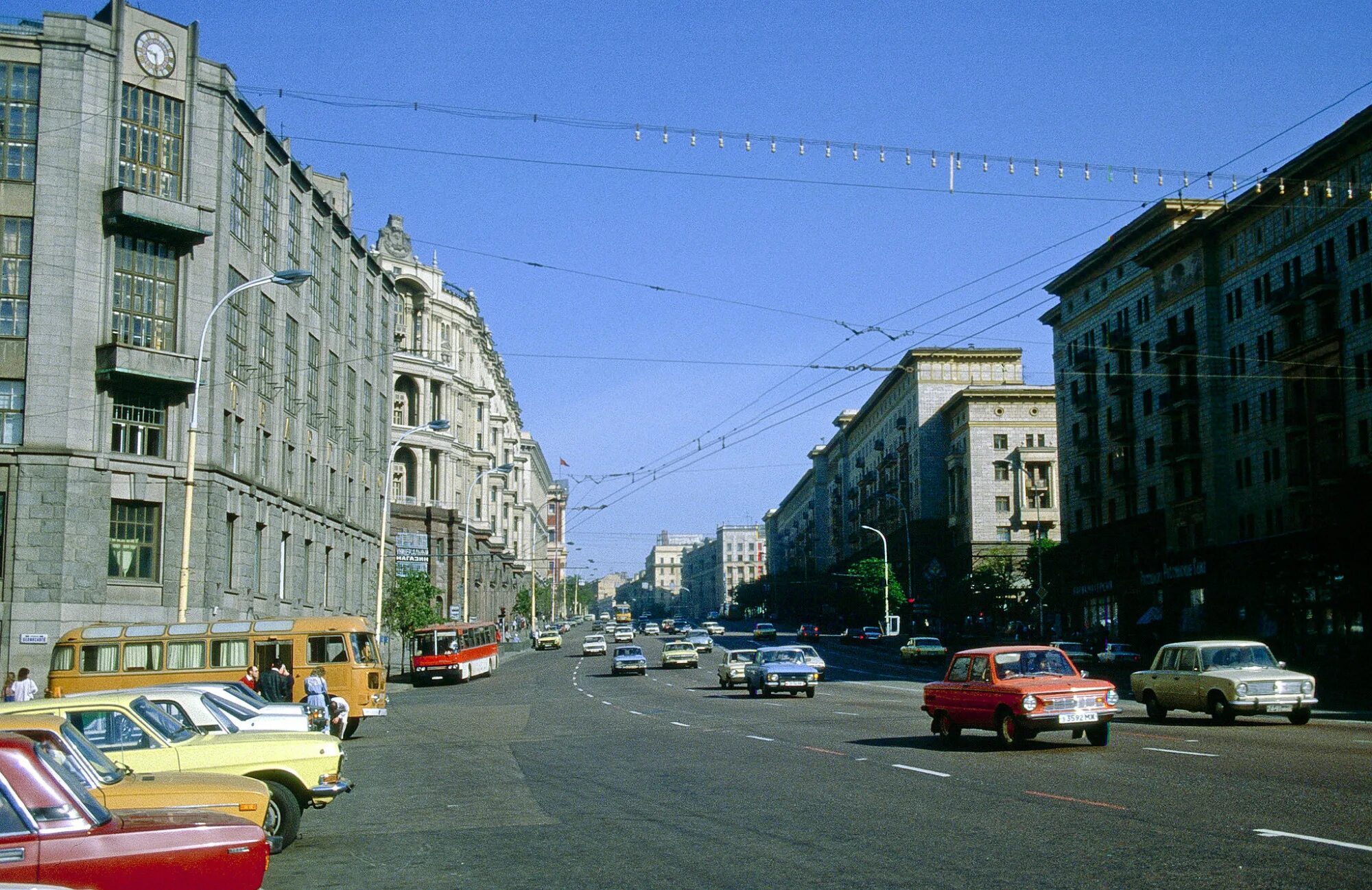 Улица горького в москве. Москва 1989 улица горького. москва 1989 год. улицы москвы в 1989. улица горького 1980 год москва.