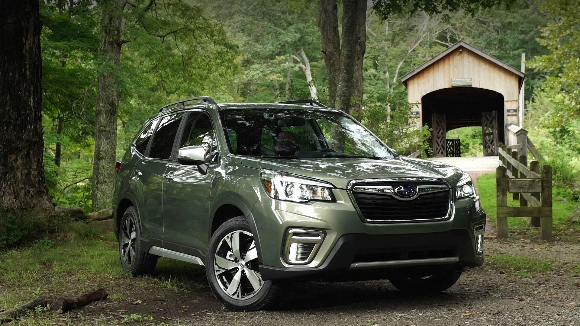 Субару отзывы владельцев все минусы и плюсы. Subaru Forester 2020. Субару Форестер 2019 2.5. Субару Forester 2020. Субару Форестер 2020 зеленый.